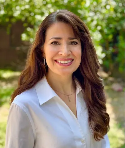 Janette Ledea, real estate agent in Pasadena