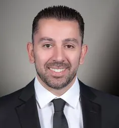 Kevin Makoyan, real estate agent in Canyon Country