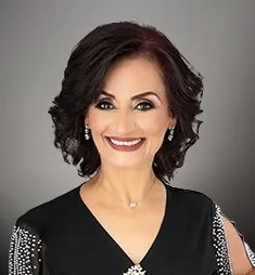 Nayre Minas, real estate agent in Burbank