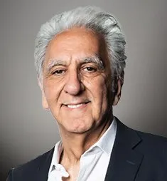Albert Babayan, real estate agent in Glendale
