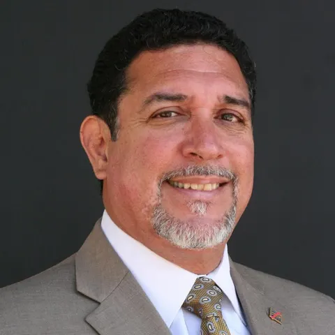 Eddy Chavarria, real estate agent in Los Angeles