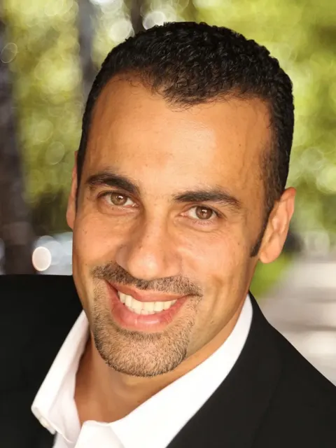 Arbi Sarkissian, real estate agent in Los Angeles