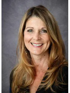 Esther Berg, real estate agent in Walnut