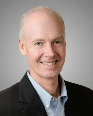 Chris Bowman, real estate agent in Huntington Beach