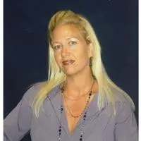 Jennifer Caracciolo, real estate agent in Victorville
