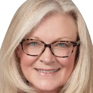 Lynda Thomasson, real estate agent in Victorville