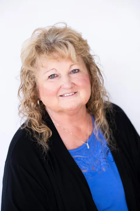 Denise Payne, real estate agent in Apple Valley