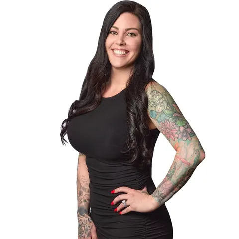 Jaclyn Haro, real estate agent in Apple Valley