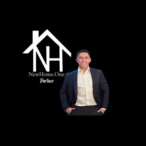 Carlos Vizcaino, real estate agent in Apple Valley