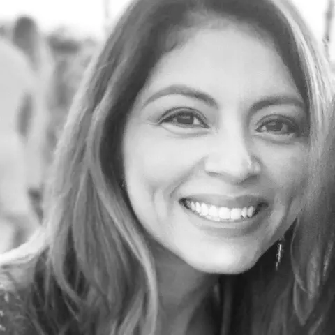 Erika Cordova, real estate agent in Apple Valley