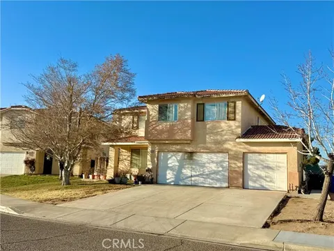 Samantha Kimble, real estate agent in Adelanto