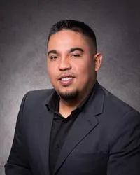 Juan Gonzalez, real estate agent in Ontario