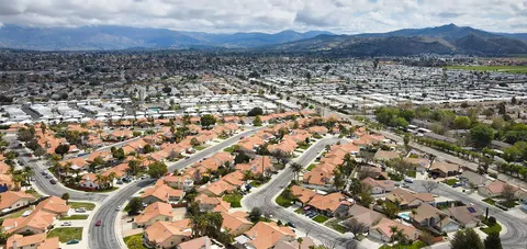 Lauren Espey, real estate agent in Hemet