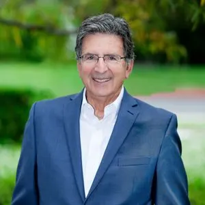 Craig Ratowsky, real estate agent in Huntington Beach