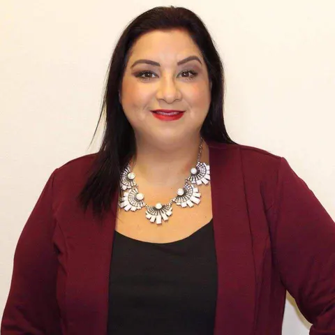 Nydia Del Rio, real estate agent in Littlerock