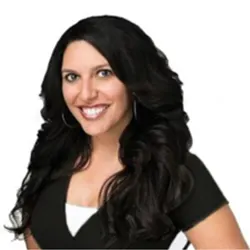 Tanya Aguirre, real estate agent in Apple Valley