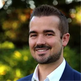 Geoffrey Chatham, real estate agent in Corona