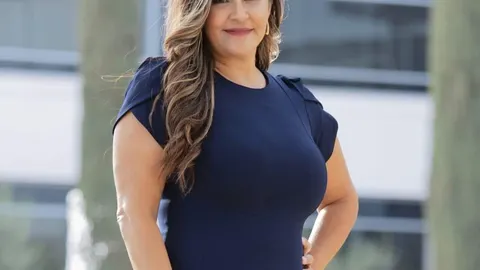 Frances Perez, real estate agent in Riverside