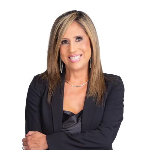 Lisa Madrigal, real estate agent in Victorville