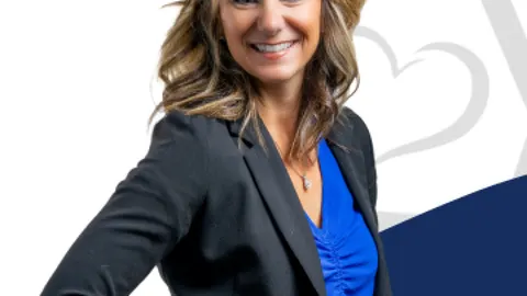 Julie Pearson, real estate agent in Corona