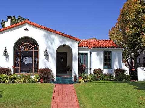 Emily Robinson, real estate agent in Riverside