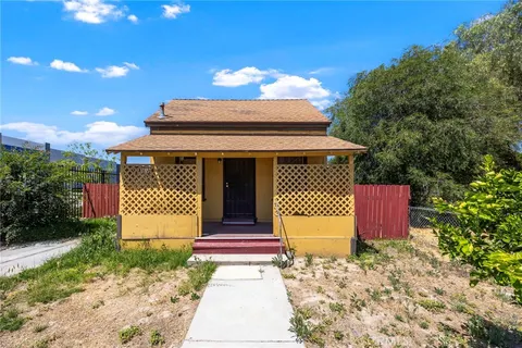 Laura Lewin, real estate agent in San Bernardino