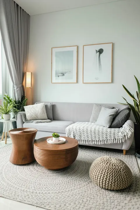Gena Boone, real estate agent in Los Angeles