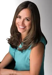 Evangelina Reynoso, real estate agent in Corona