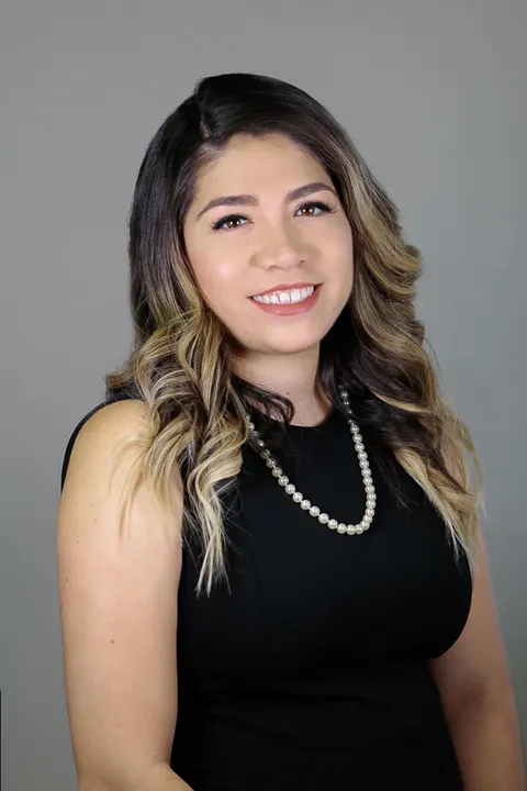 Valerie Cruz, real estate agent in Highland