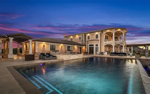 Aimee Ghafouri, real estate agent in Menifee
