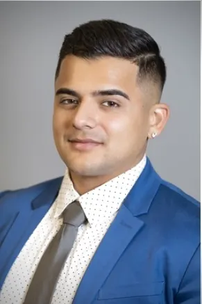 Manuel Gonzalez, real estate agent in Highland