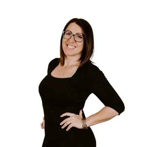 Lisha Jordan, real estate agent in Big Bear City