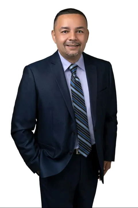 Jose Castillo, real estate agent in Los Angeles