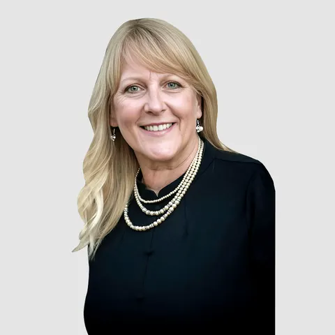 Lori Madsen, real estate agent in Yucaipa