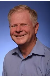 Robert Mc Kenzie, real estate agent in Riverside