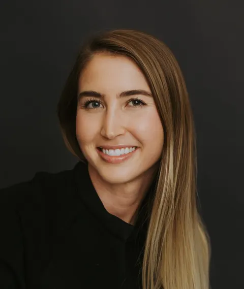 Courtney Houston, real estate agent in 29 Palms