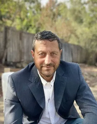 Brian Zuckerman, real estate agent in 29 Palms