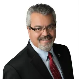 Rob Arrietta, real estate agent in Corona