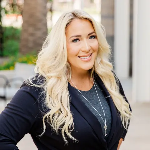 Jennifer Lovell, real estate agent in Eastvale