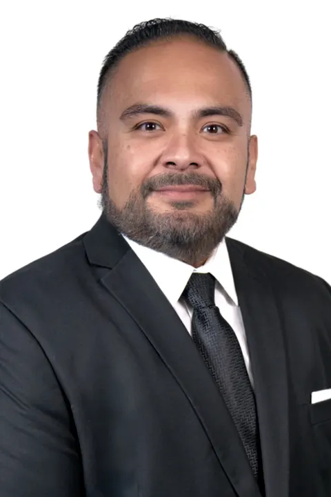 Steven Morales, real estate agent in Riverside