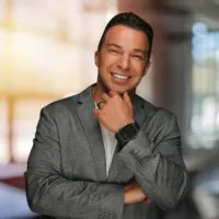 Justin Tye, real estate agent in Anaheim