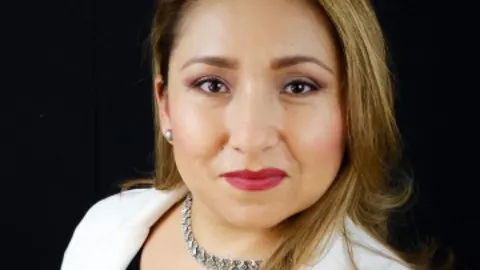 Sonia Velez, real estate agent in Corona