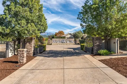 Patricia Hicks, real estate agent in Redlands