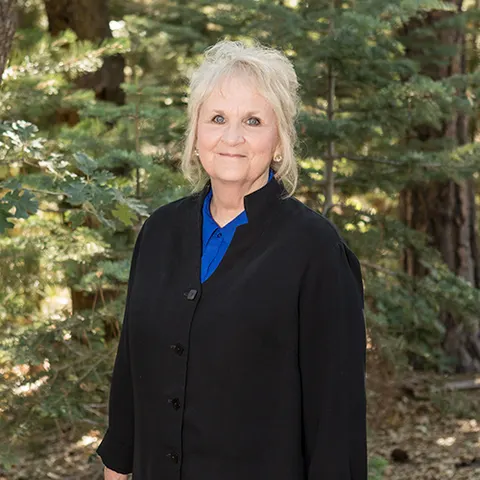 Patty Lyon, real estate agent in Running Springs