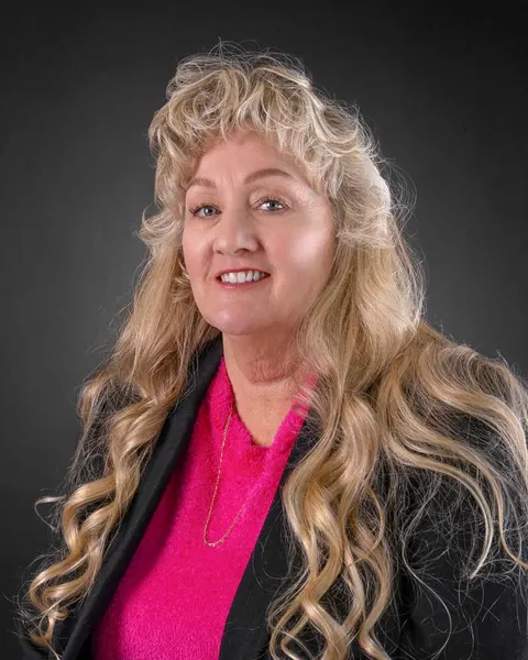 Christine Kettwig, real estate agent in Clearlake