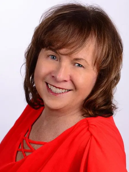Julie Taylor, real estate agent in Lakeport
