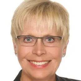 Traudi Hansen, real estate agent in Dana Point