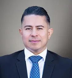 Enrique Pimentel, real estate agent in Bakersfield