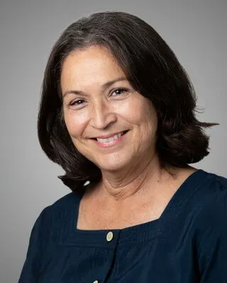 Sara Covarrubias, real estate agent in Apple Valley