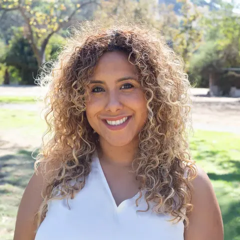 Reina Sandoval, real estate agent in Los Angeles